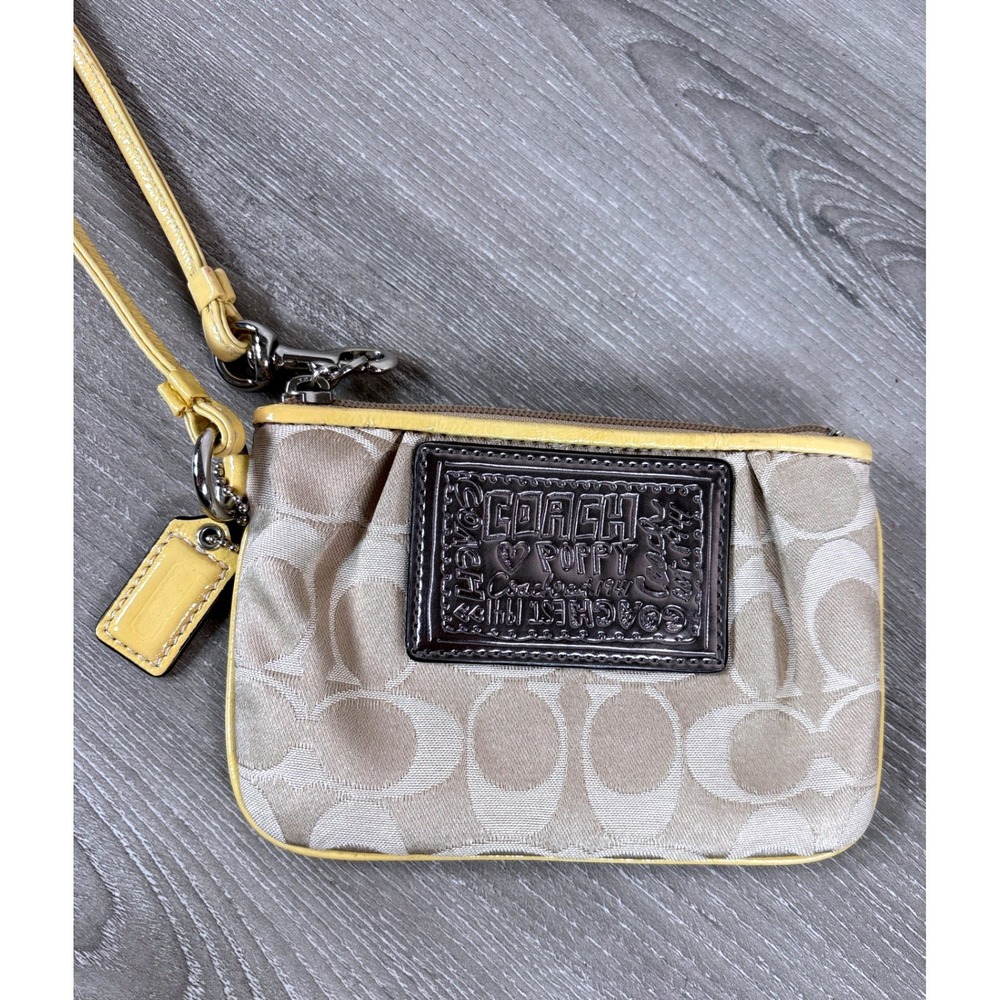 Coach Poppy Signature Jacquard Wristlet Beige Yellow Patent Trim Purple Lining